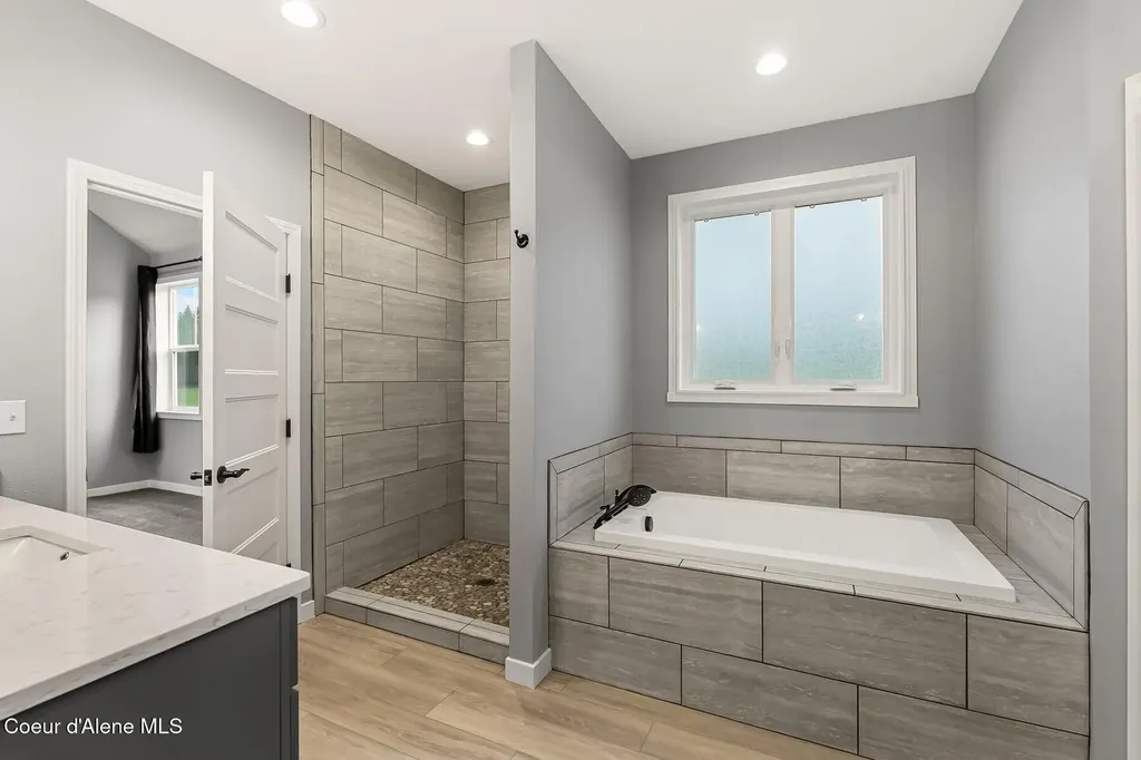 51 Pumphouse Lane Sagle ID 83860