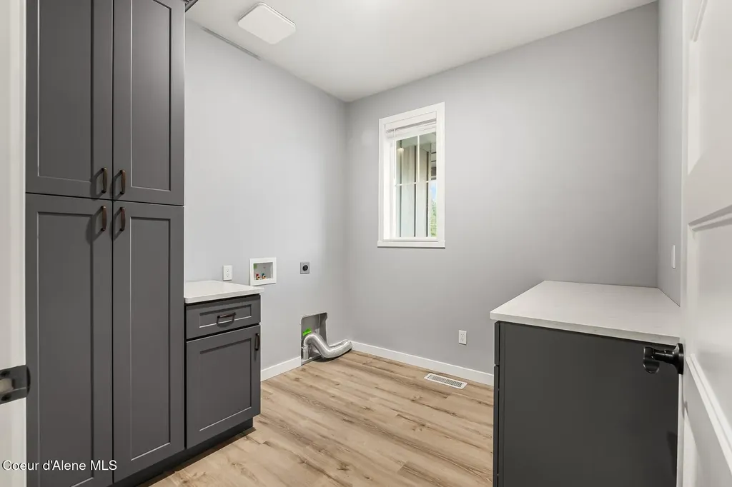 51 Pumphouse Lane Sagle ID 83860