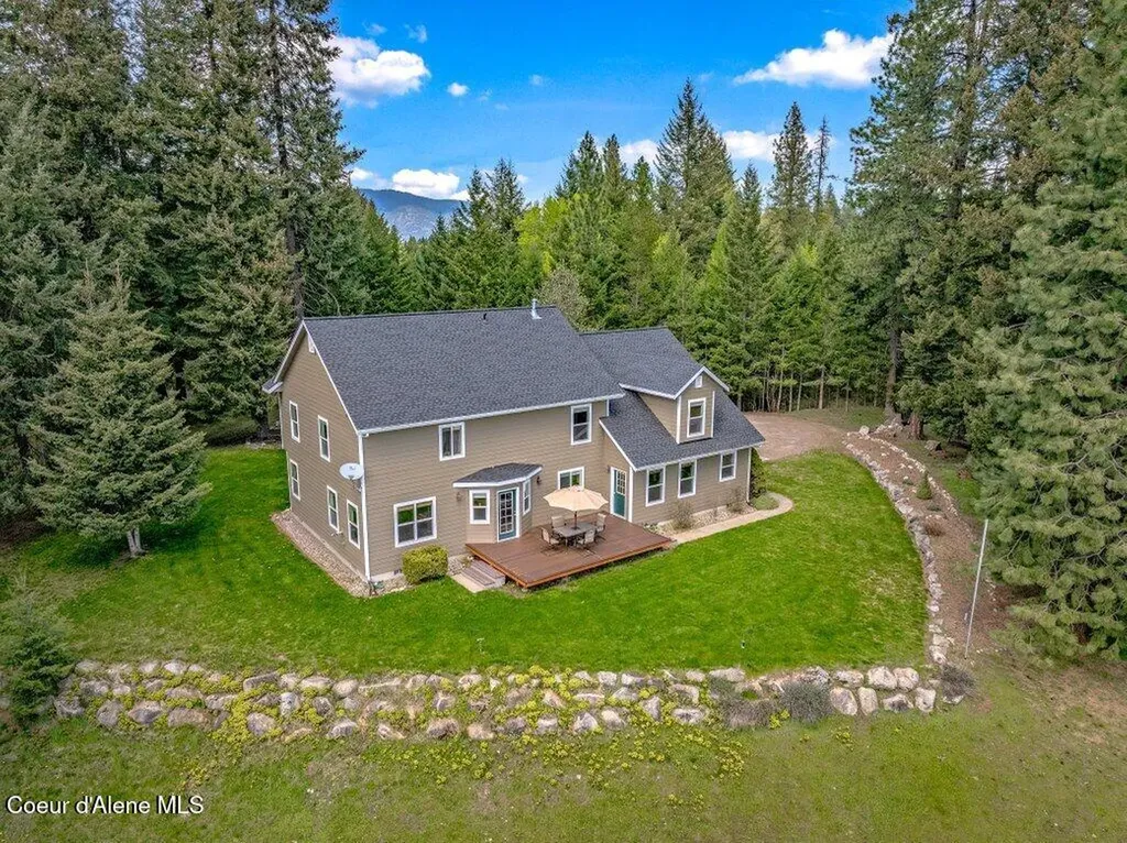 405 Brisboys Road Sagle ID 83860