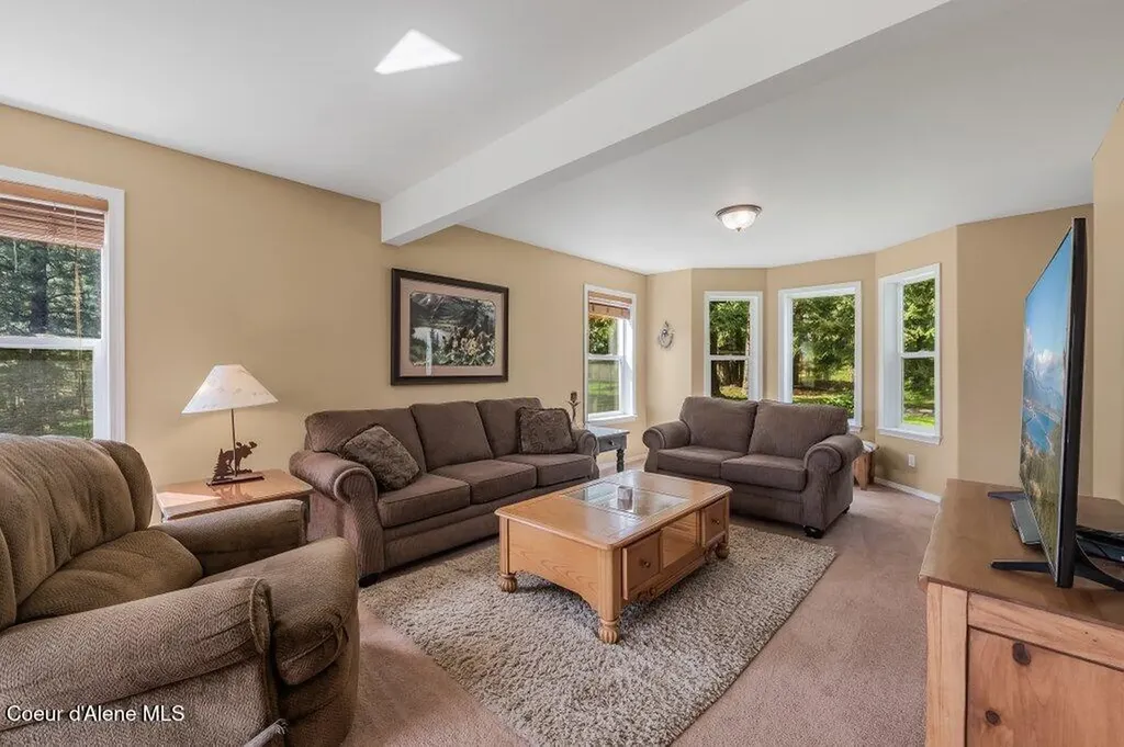 405 Brisboys Road Sagle ID 83860