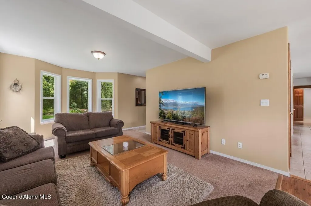 405 Brisboys Road Sagle ID 83860