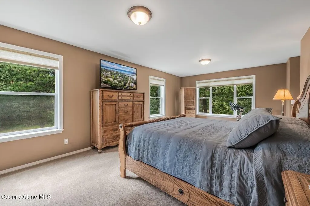 405 Brisboys Road Sagle ID 83860