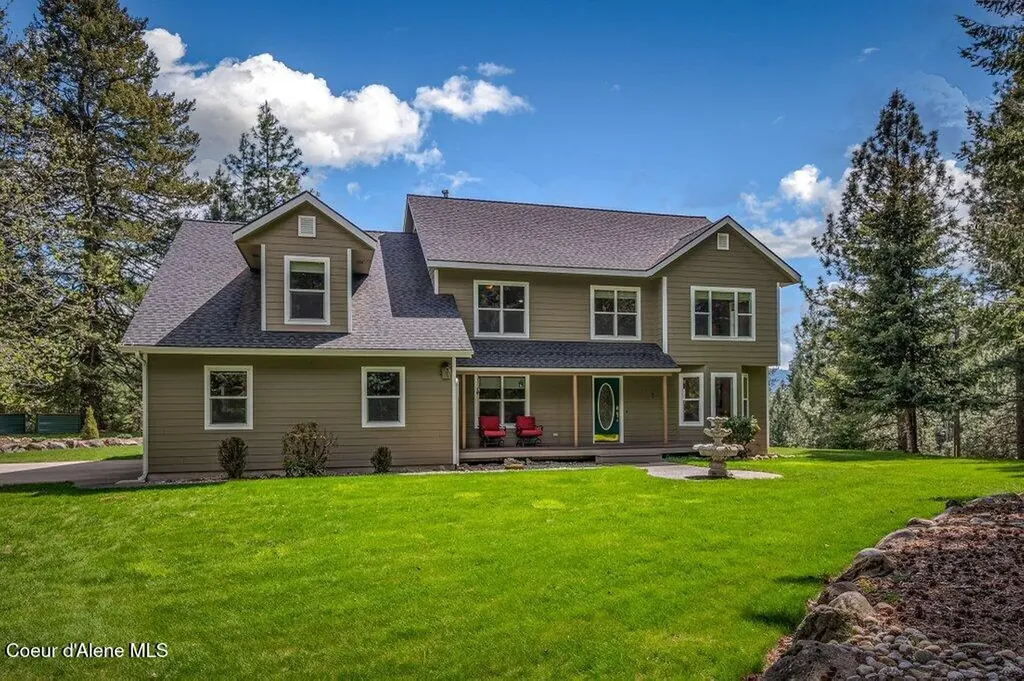 405 Brisboys Road Sagle ID 83860