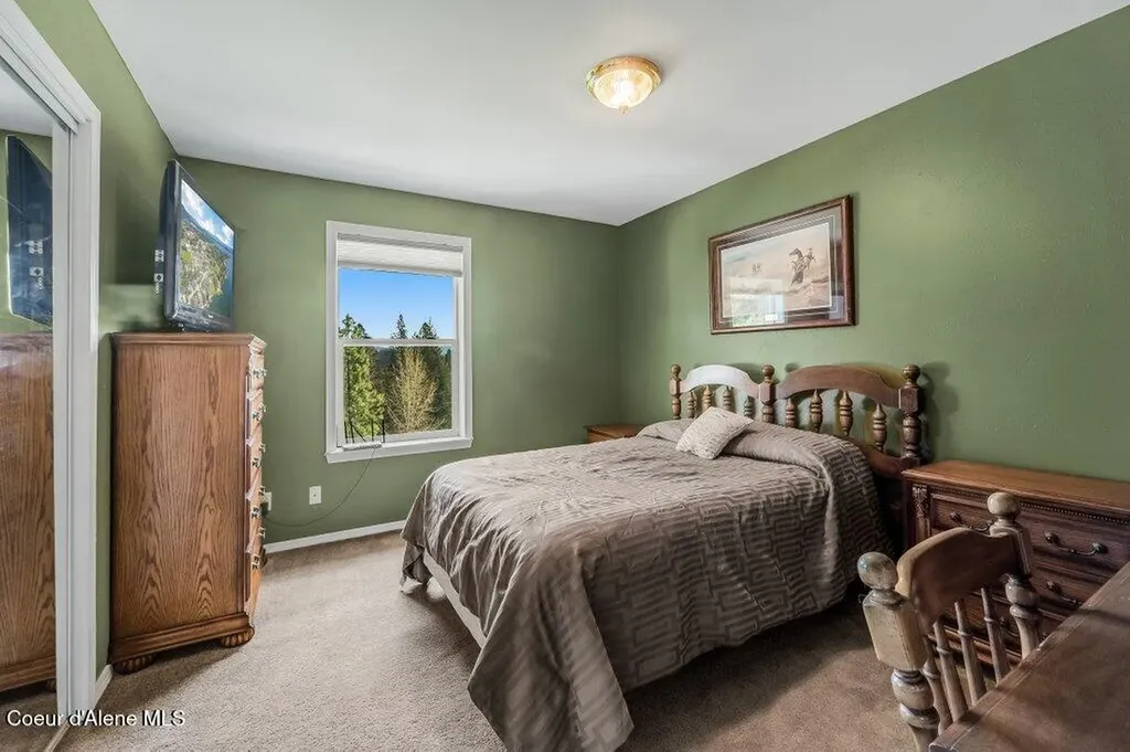 405 Brisboys Road Sagle ID 83860
