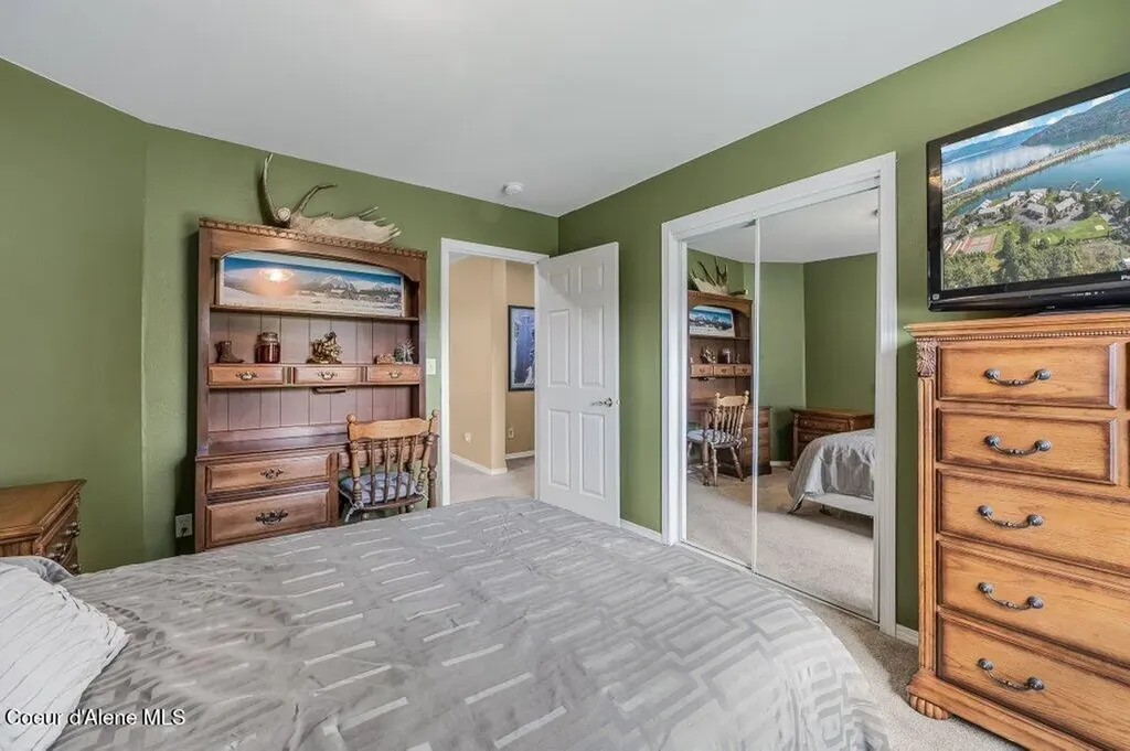 405 Brisboys Road Sagle ID 83860