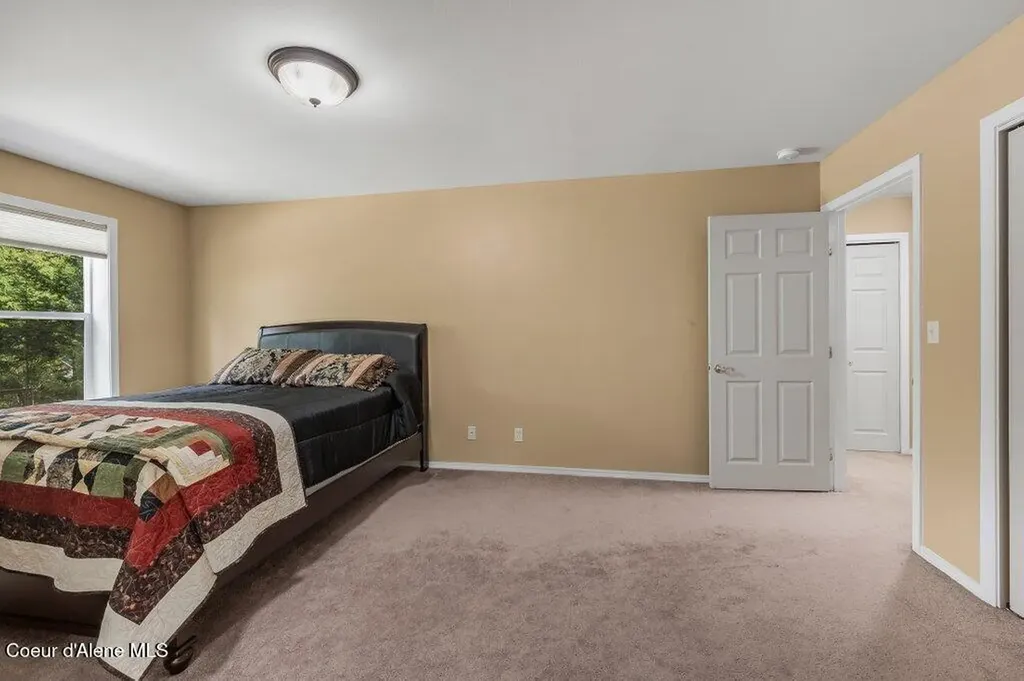 405 Brisboys Road Sagle ID 83860