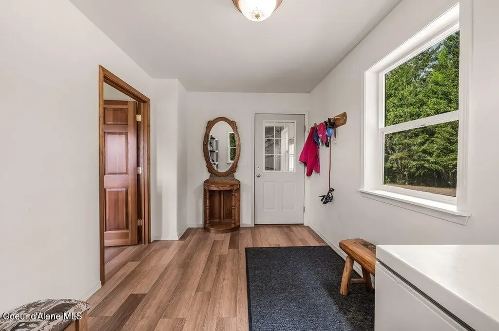 405 Brisboys Road Sagle ID 83860
