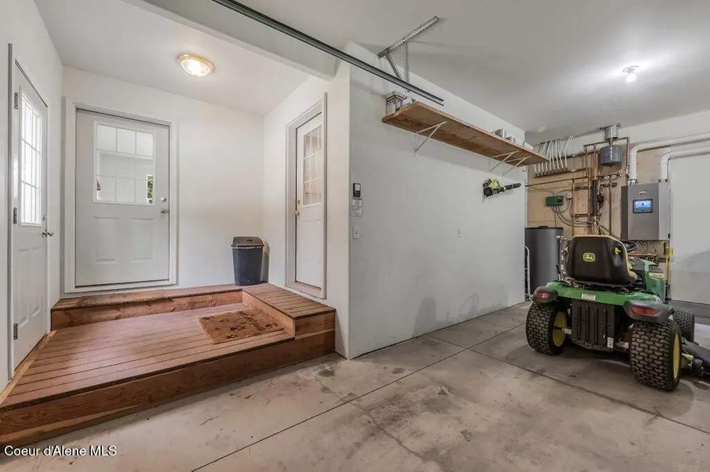 405 Brisboys Road Sagle ID 83860