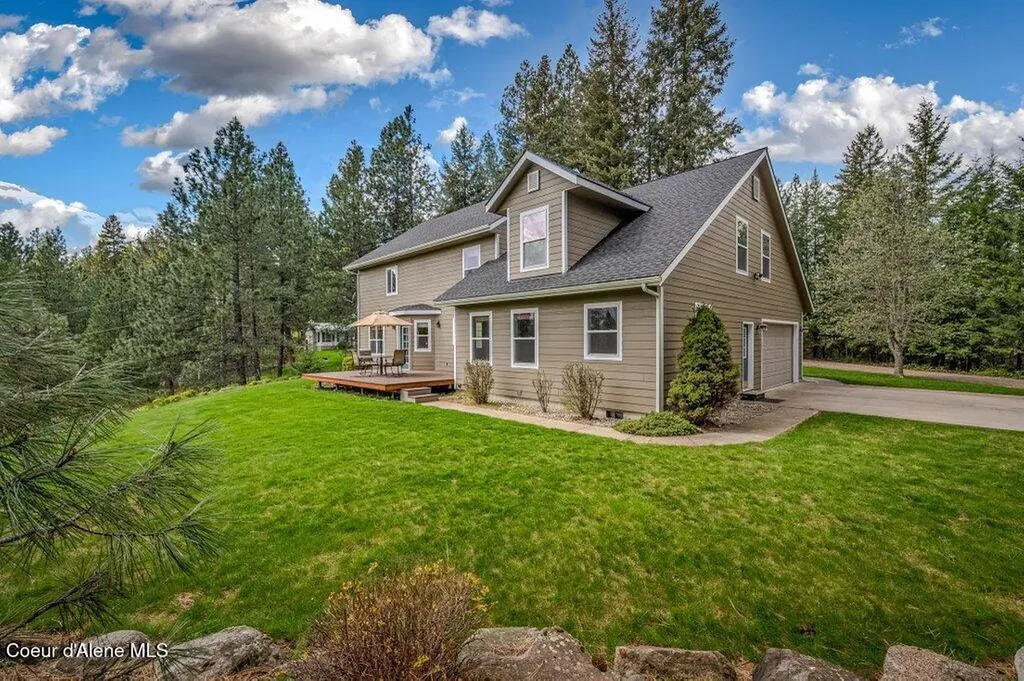 405 Brisboys Road Sagle ID 83860