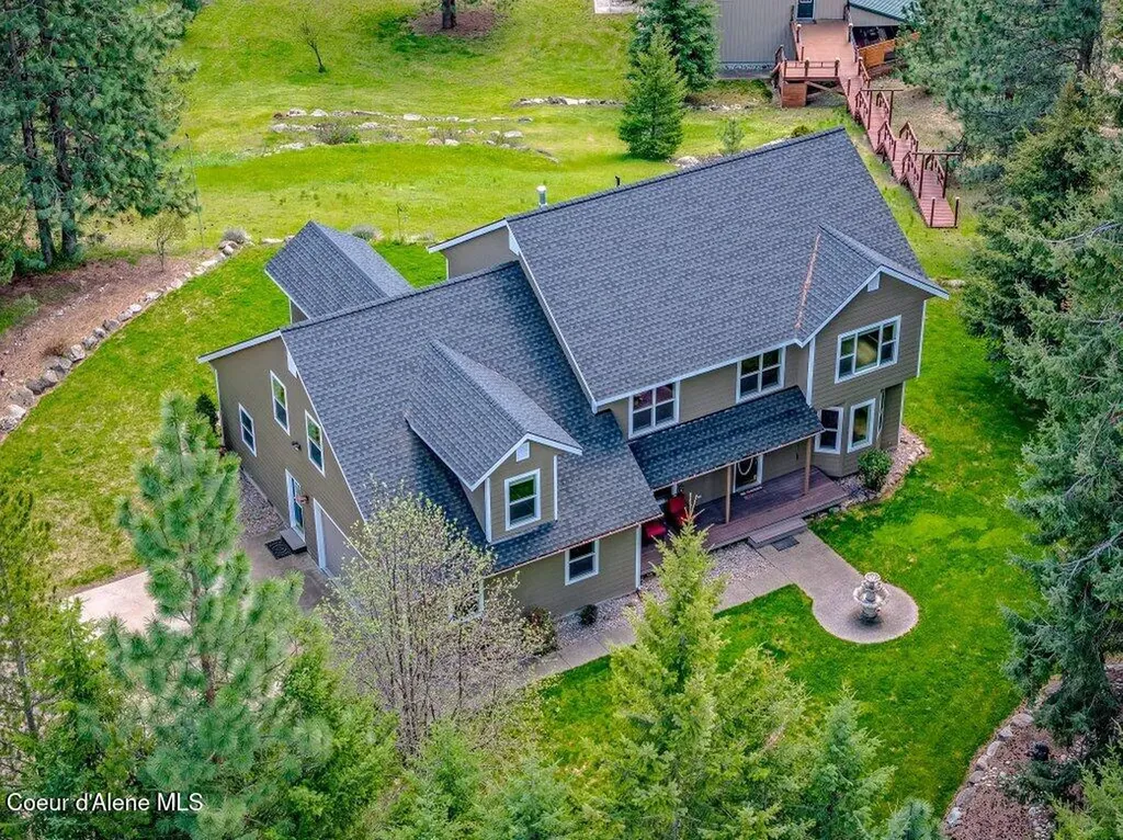 405 Brisboys Road Sagle ID 83860