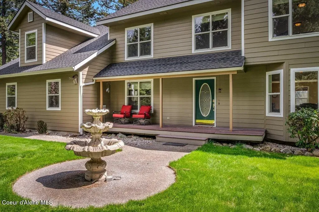 405 Brisboys Road Sagle ID 83860