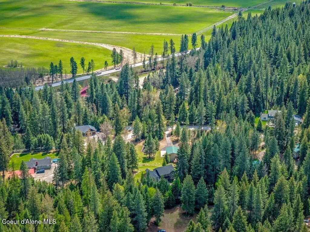 405 Brisboys Road Sagle ID 83860