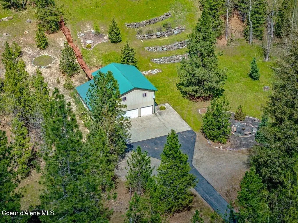 405 Brisboys Road Sagle ID 83860