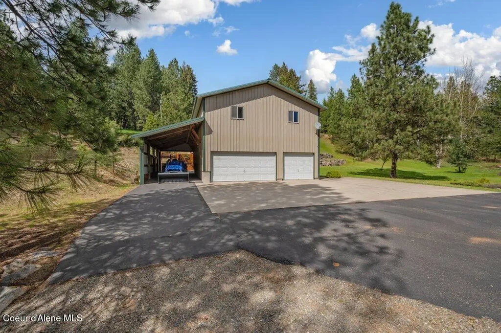 405 Brisboys Road Sagle ID 83860