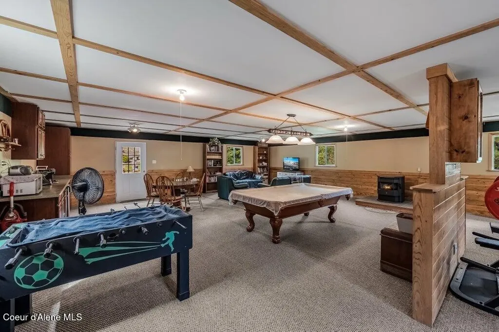 405 Brisboys Road Sagle ID 83860