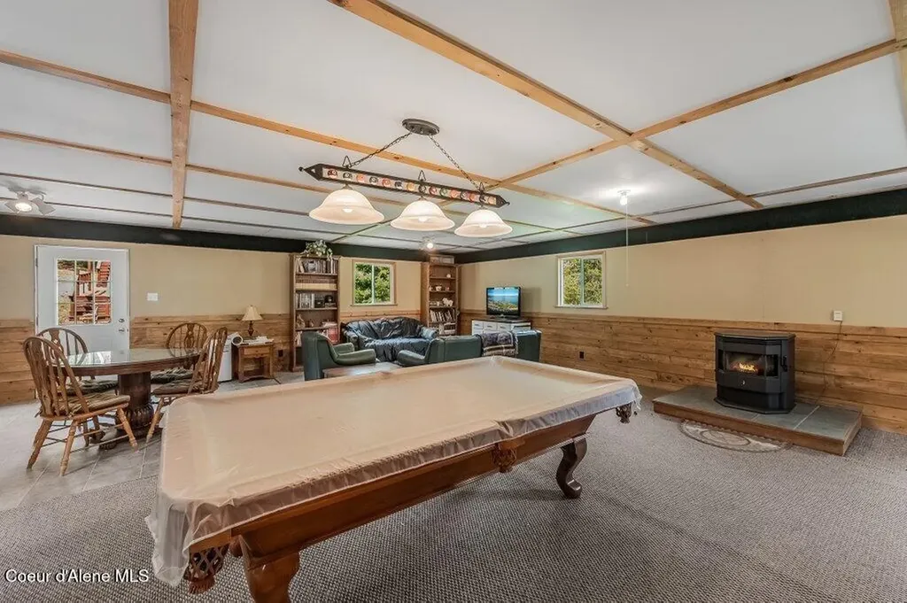 405 Brisboys Road Sagle ID 83860