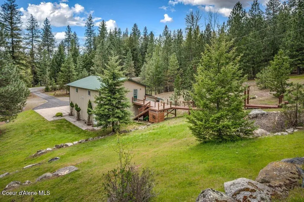 405 Brisboys Road Sagle ID 83860