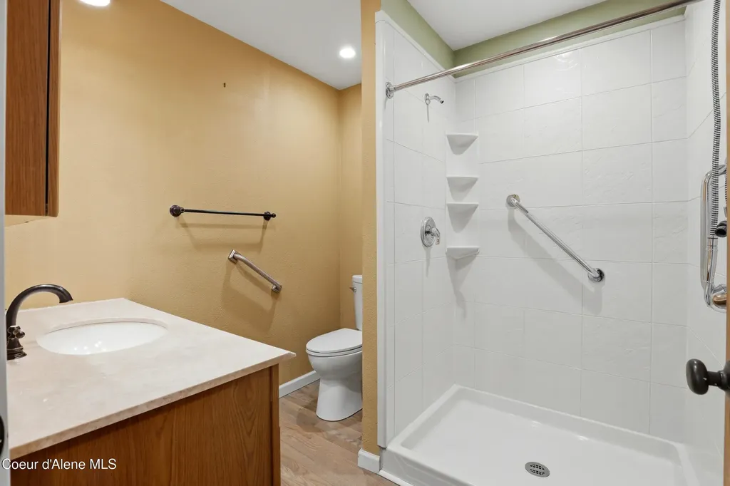 468 W Helen Avenue Hayden ID 83835