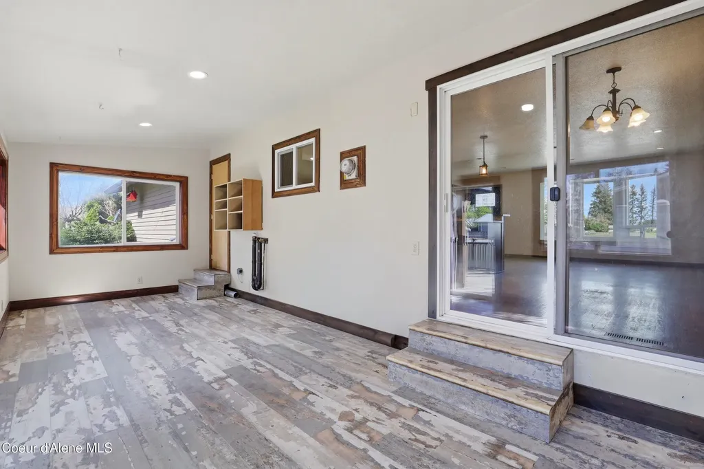 468 W Helen Avenue Hayden ID 83835