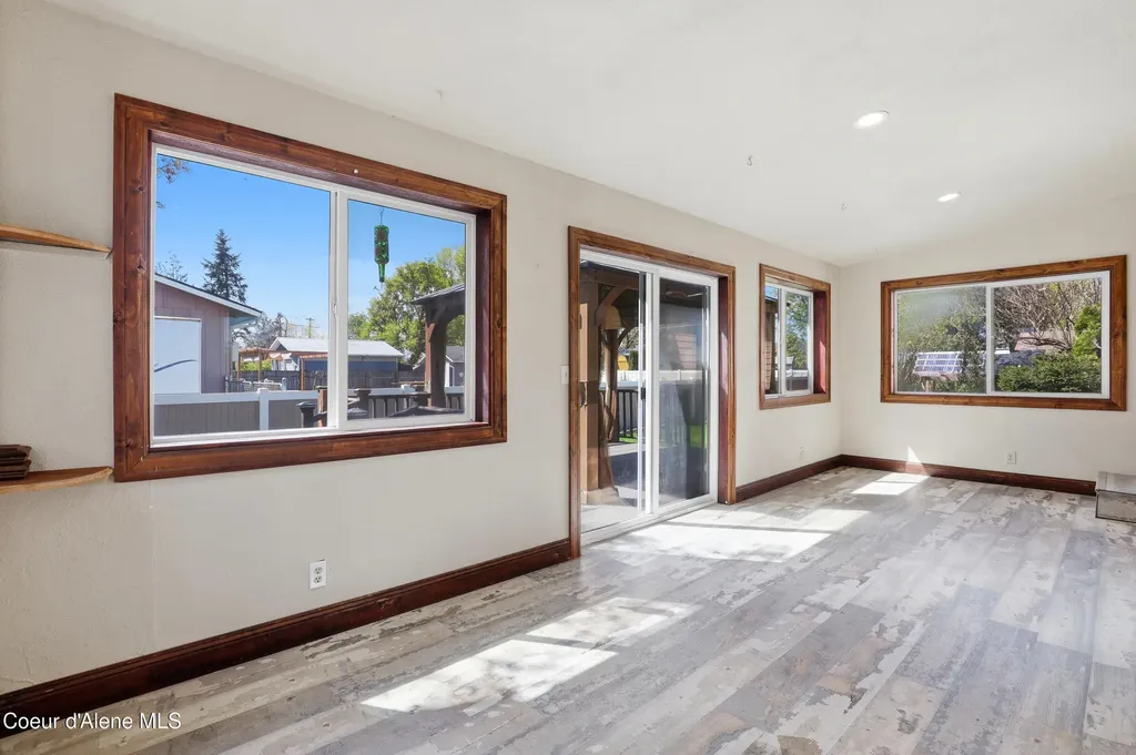 468 W Helen Avenue Hayden ID 83835