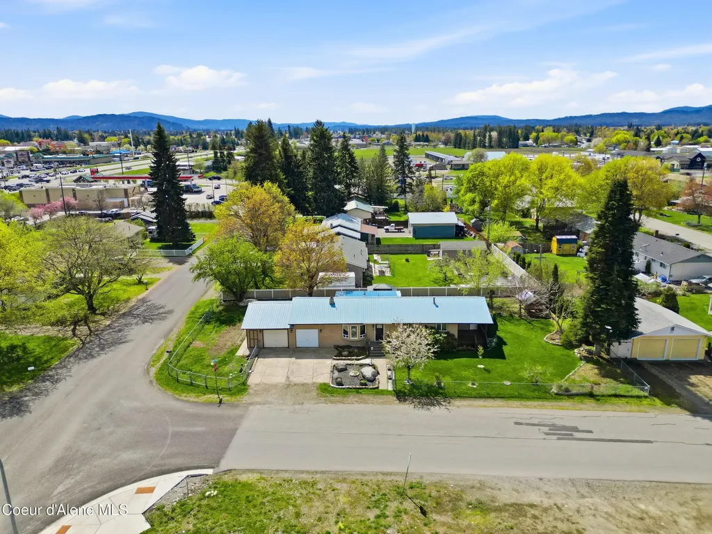 468 W Helen Avenue Hayden ID 83835