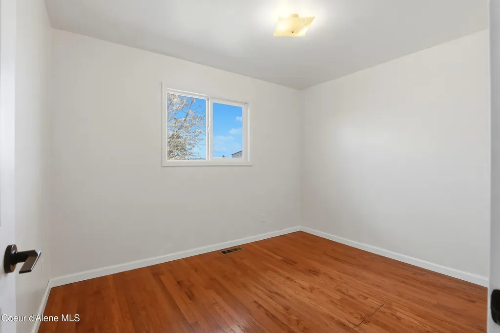 468 W Helen Avenue Hayden ID 83835