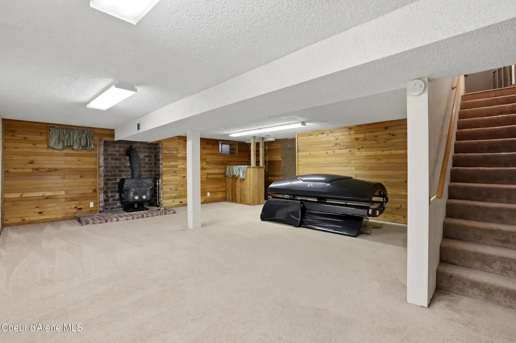 468 W Helen Avenue Hayden ID 83835