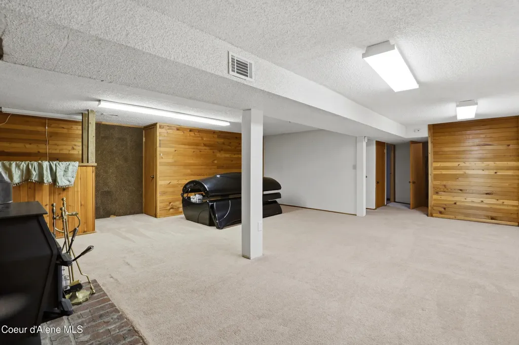 468 W Helen Avenue Hayden ID 83835