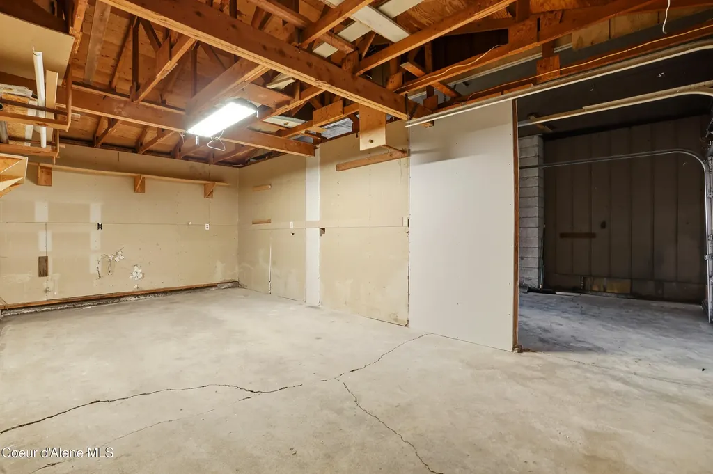 468 W Helen Avenue Hayden ID 83835