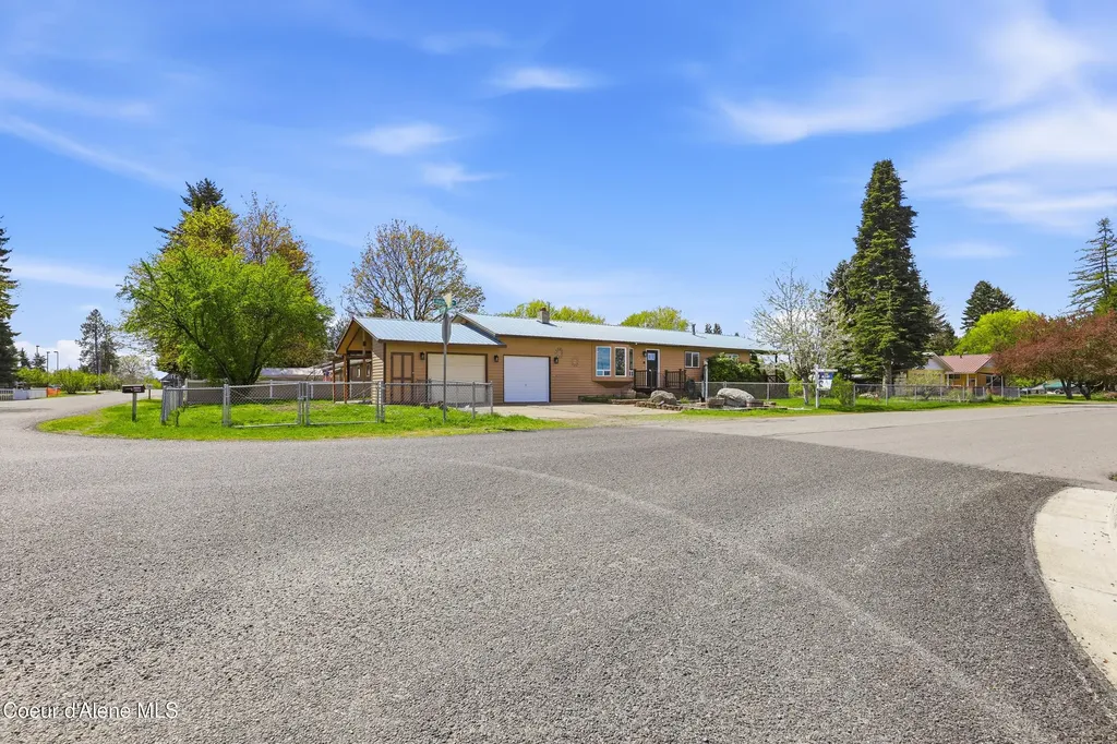 468 W Helen Avenue Hayden ID 83835
