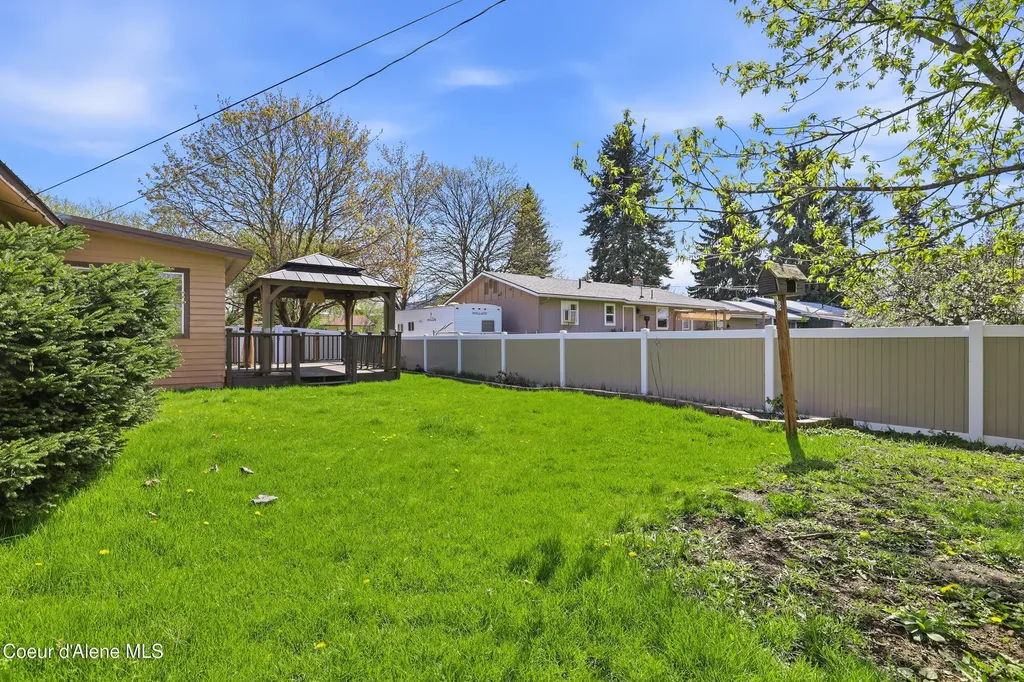 468 W Helen Avenue Hayden ID 83835