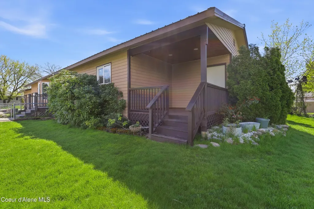 468 W Helen Avenue Hayden ID 83835