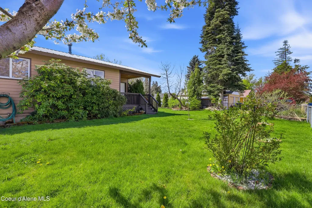 468 W Helen Avenue Hayden ID 83835