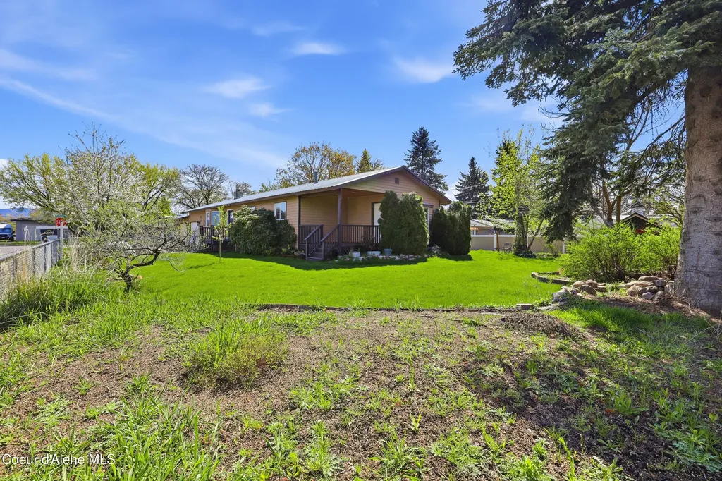 468 W Helen Avenue Hayden ID 83835
