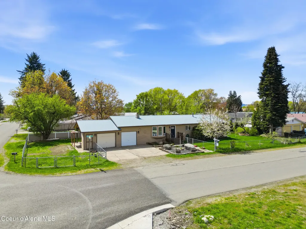 468 W Helen Avenue Hayden ID 83835
