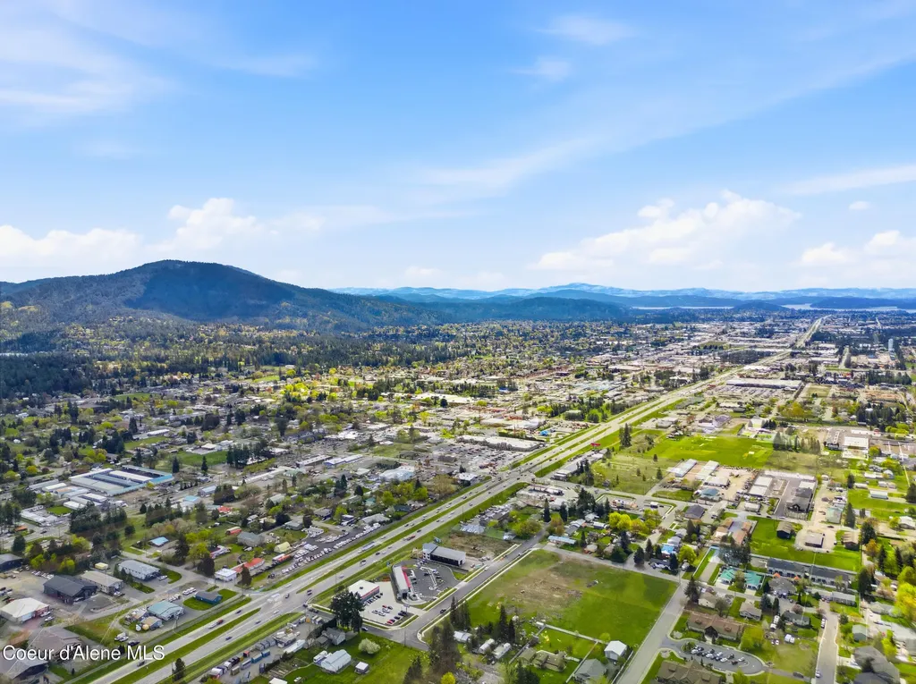 468 W Helen Avenue Hayden ID 83835