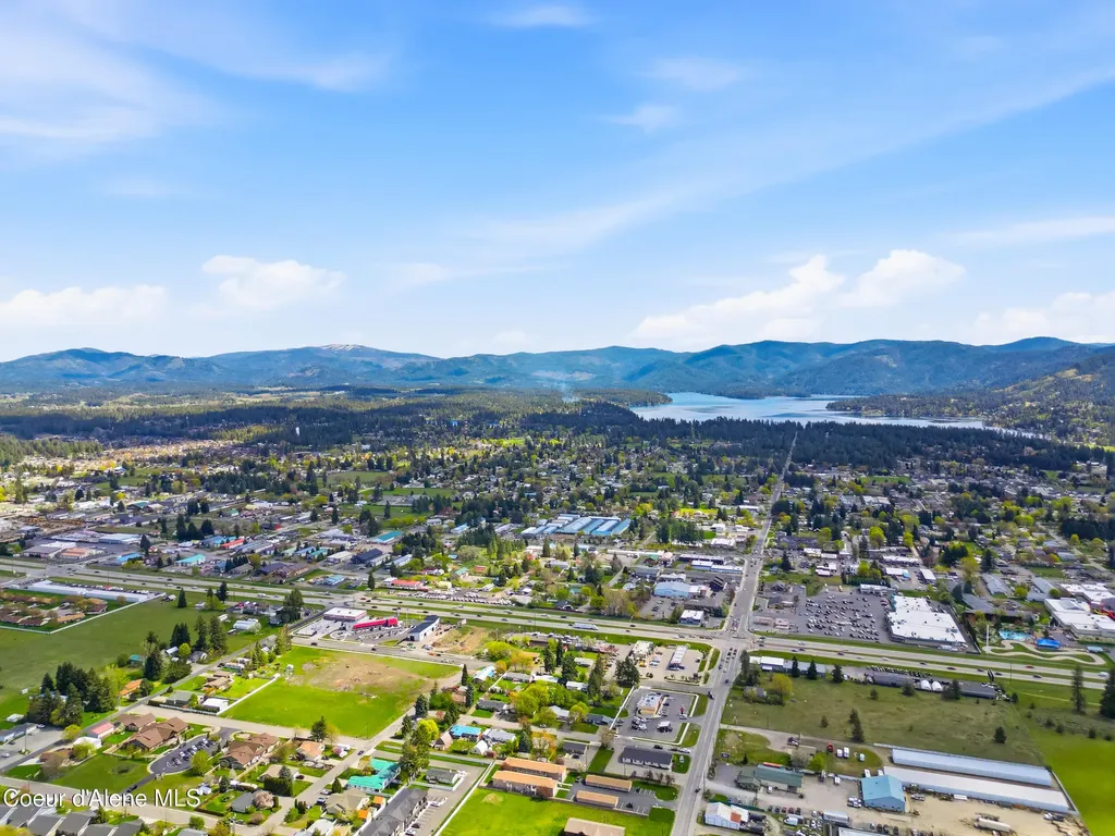 468 W Helen Avenue Hayden ID 83835