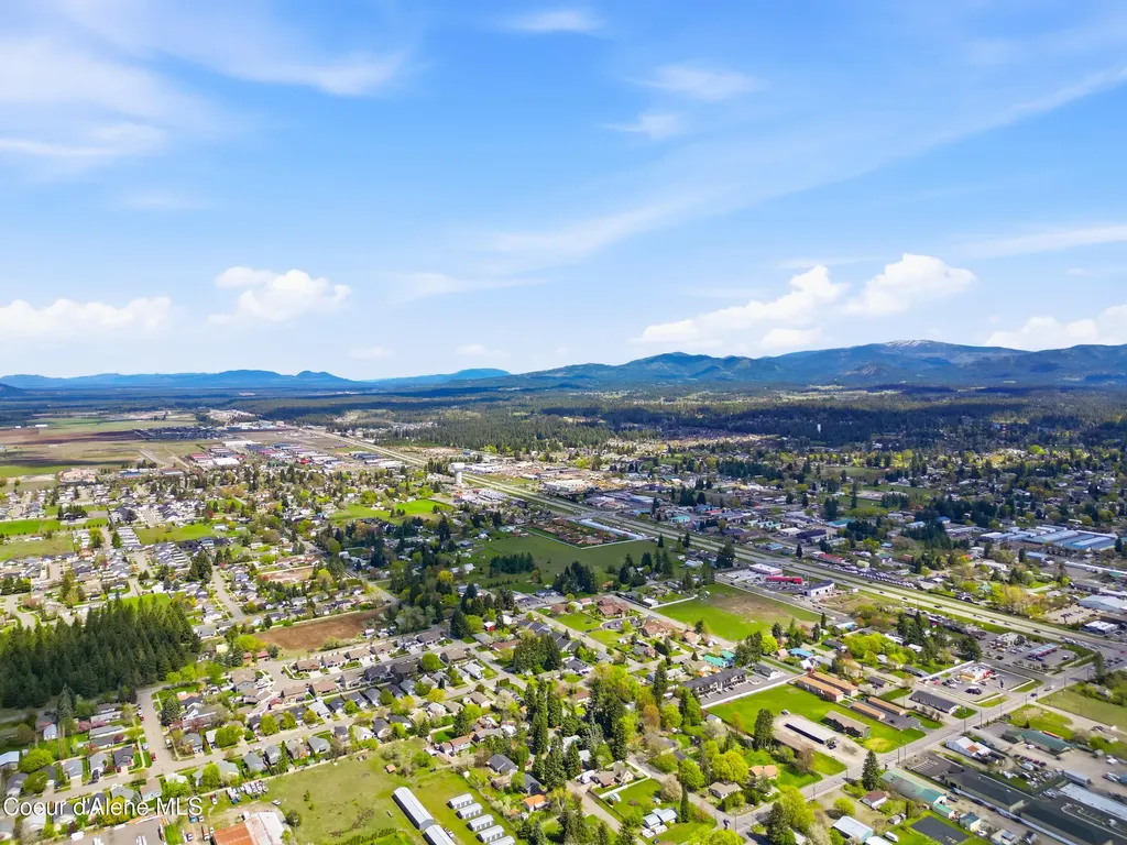 468 W Helen Avenue Hayden ID 83835