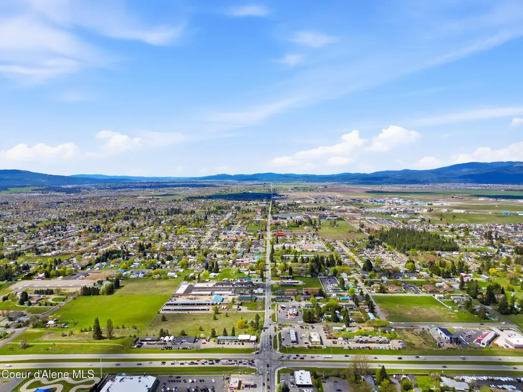 468 W Helen Avenue Hayden ID 83835