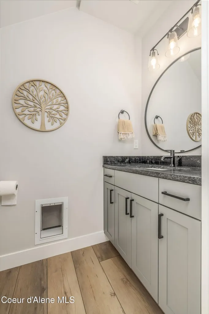3351 N Blaze Loop Post Falls ID 83854