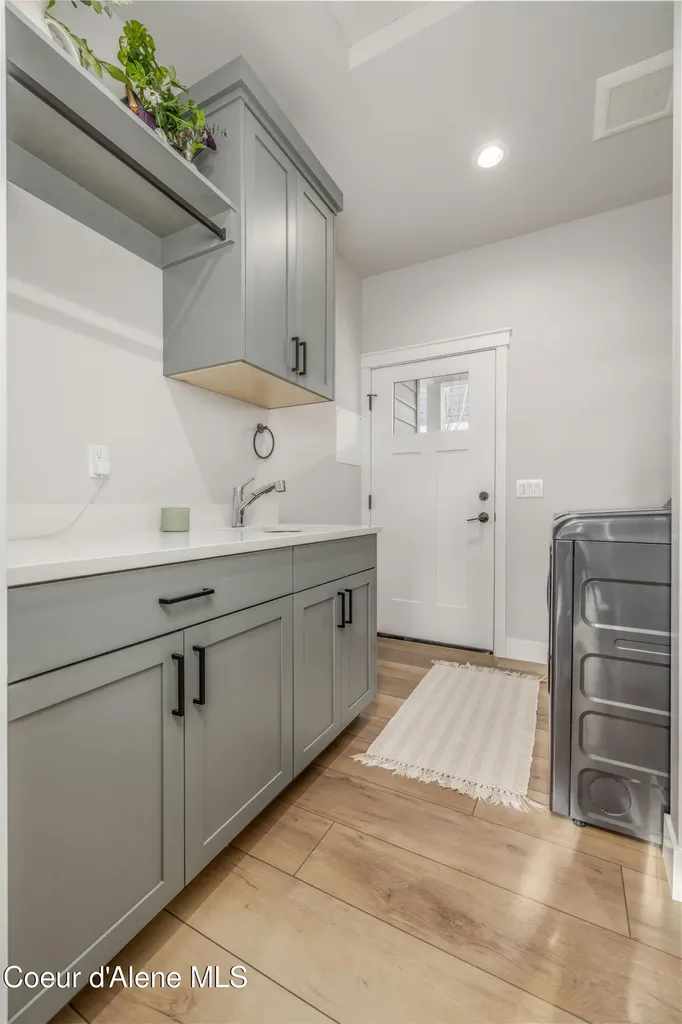 3351 N Blaze Loop Post Falls ID 83854