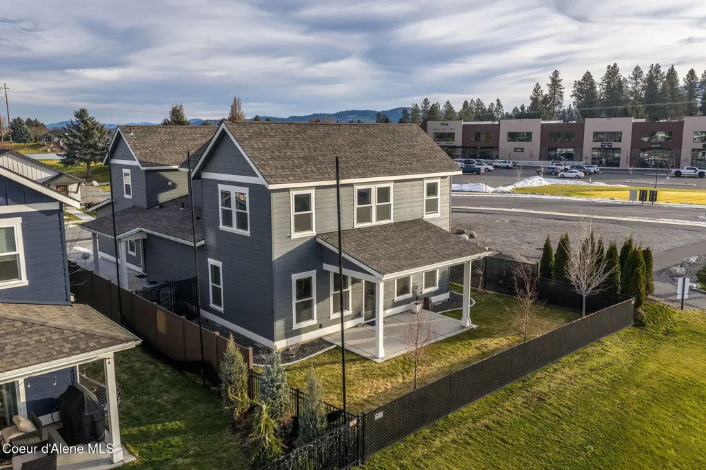 3351 N Blaze Loop Post Falls ID 83854