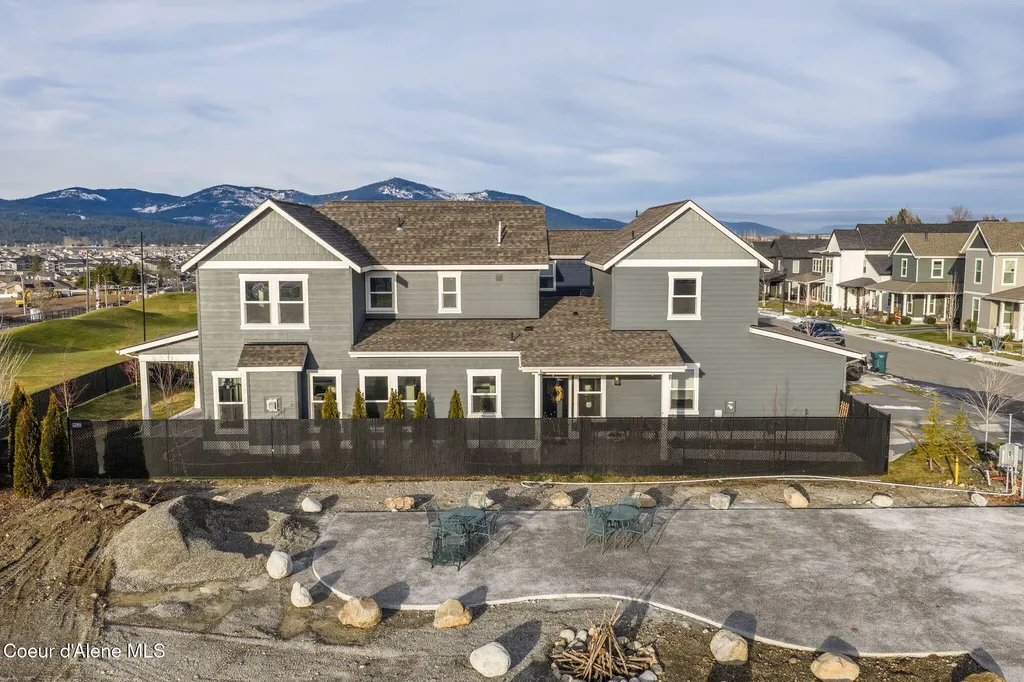 3351 N Blaze Loop Post Falls ID 83854