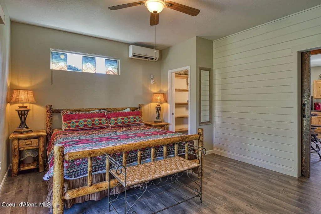 453 Birch Haven Drive Sagle ID 83860