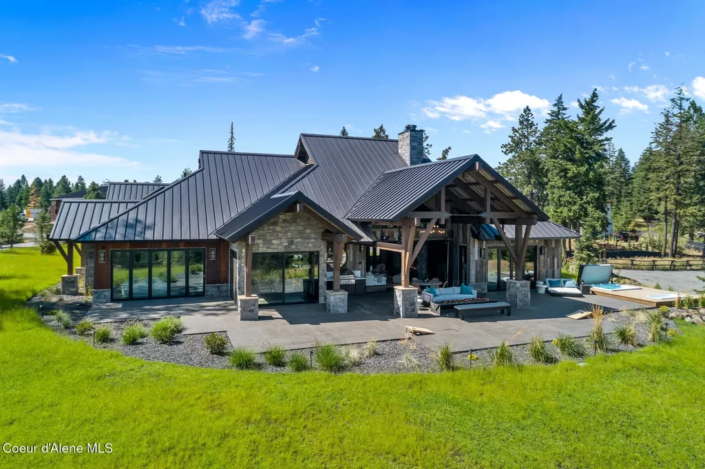 2848 E Lower Pasture Road Harrison ID 83833