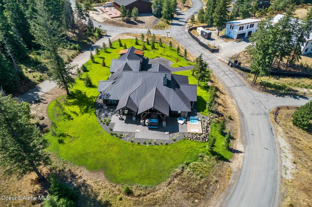 2848 E Lower Pasture Road Harrison ID 83833