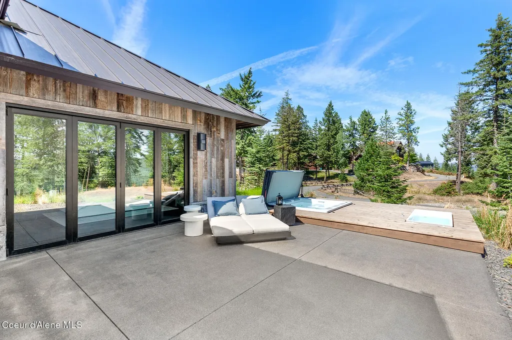 2848 E Lower Pasture Road Harrison ID 83833