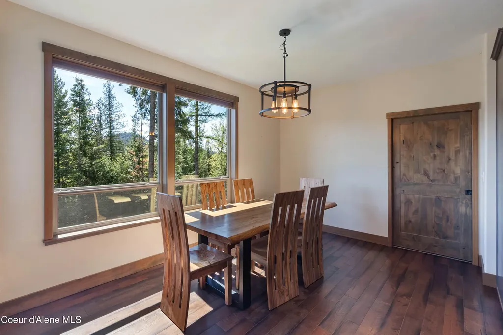 355 Olympic Drive Sandpoint ID 83864