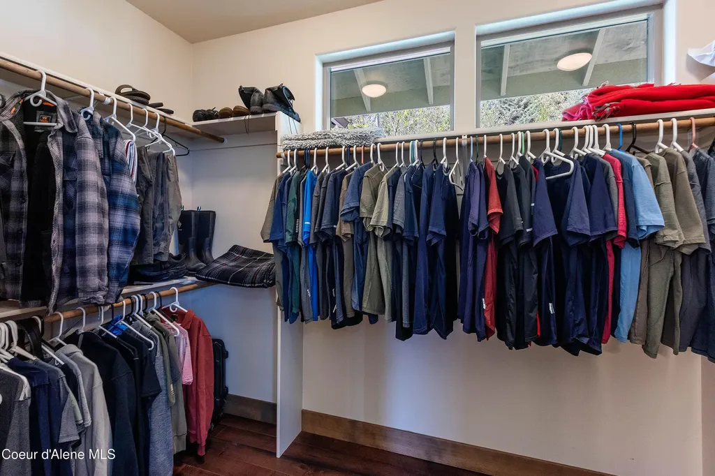 355 Olympic Drive Sandpoint ID 83864