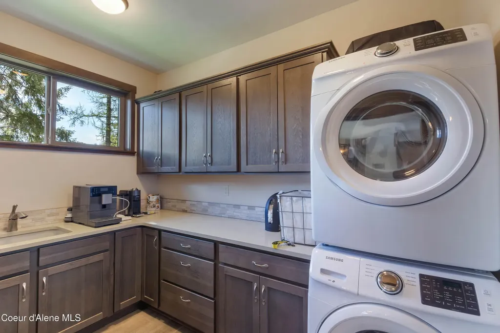 355 Olympic Drive Sandpoint ID 83864